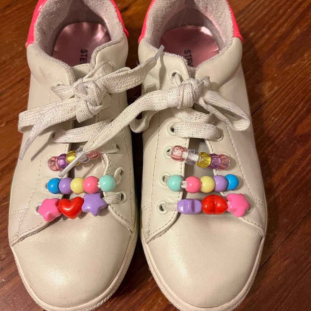 Girls Steve Madden Sneakers with Bead Accents size 3